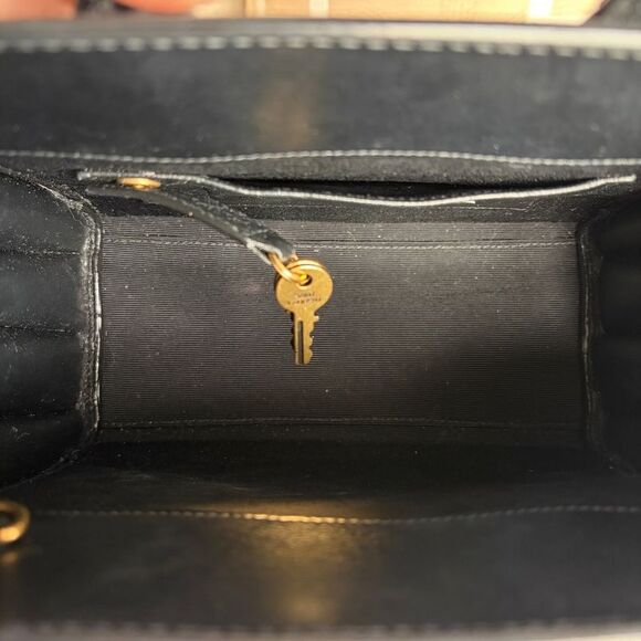 Saint Laurent Women Pre-Loved Bag Very Good Condition - Picture 7 of 9